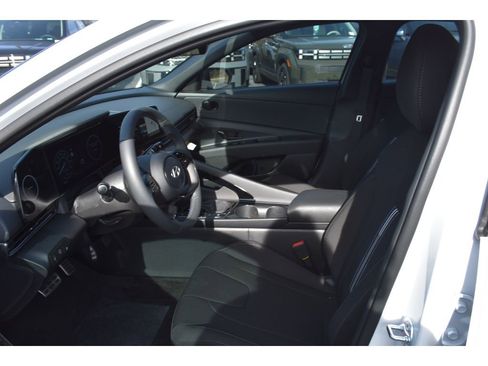 New 2026 Hyundai Elantra Sport image 9