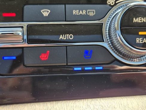 Certified 2022 Lincoln Navigator Black Label AWD/4WD image 23