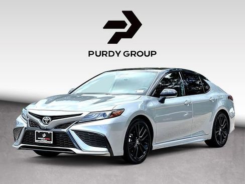 Used 2022 Toyota Camry XSE w/ Navigation Package FWD image 4
