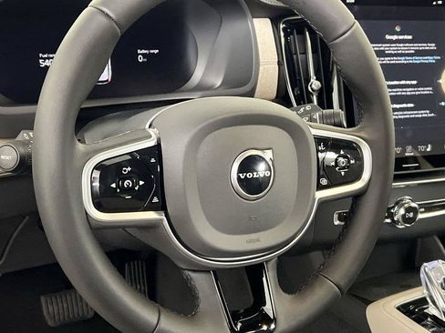 Used 2026 Volvo XC90 T8 Plus w/ Protection Package Premier AWD/4WD image 10