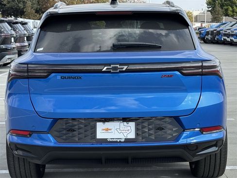 New 2026 Chevrolet Equinox EV RS image 5