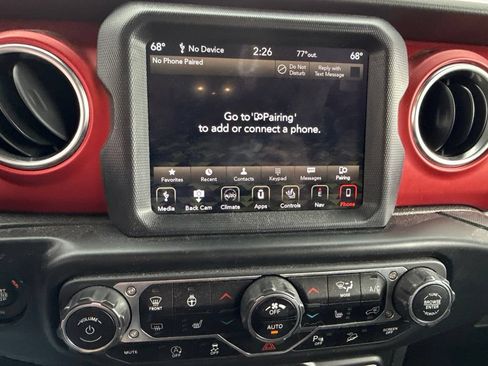 Used 2020 Jeep Wrangler Unlimited Rubicon AWD/4WD image 16