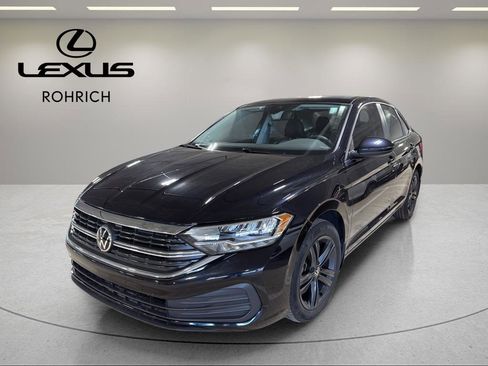 Used 2022 Volkswagen Jetta SE image 1