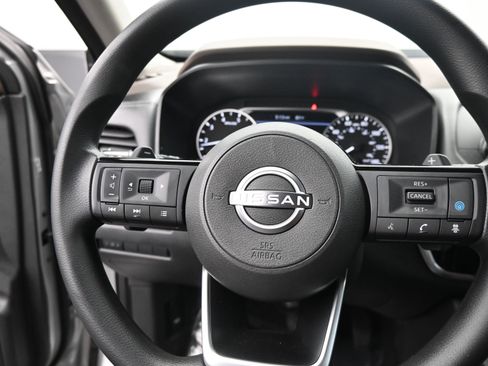 Used 2022 Nissan Rogue SV image 20