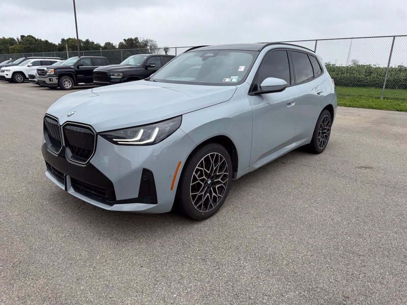 Used 2025 BMW X3 xDrive30i w/ M Sport Package AWD/4WD image 2