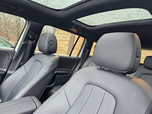 Used 2023 Mercedes-Benz GLB 250 4MATIC image 8