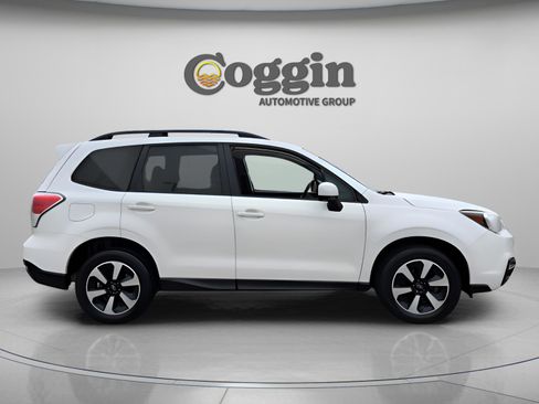 Used 2018 Subaru Forester 2.5i Premium image 6