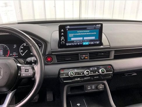 Certified 2024 Honda Pilot Touring image 6