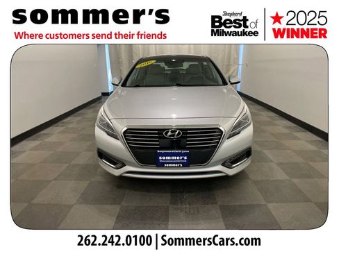 Used 2016 Hyundai Sonata Limited w/ Option Group 02 image 8