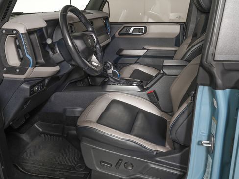 Used 2023 Ford Bronco Wildtrak AWD/4WD image 12