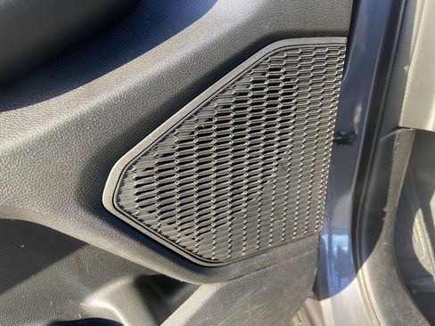 Used 2023 Jeep Grand Cherokee L Laredo image 24