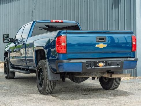 Used 2015 Chevrolet Silverado 3500 LT w/ LT Fleet Convenience Package AWD/4WD image 4