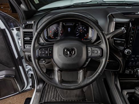 Used 2024 RAM 3500 Limited image 19