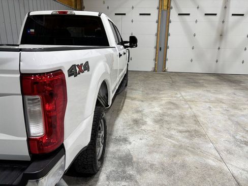 Used 2019 Ford F250 XL w/ Power Equipment Group image 10