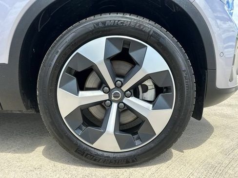 Certified 2026 Volvo XC40 B5 Plus AWD/4WD image 11