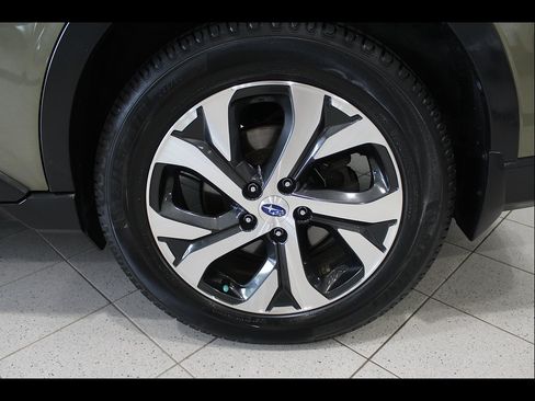 Used 2021 Subaru Outback Limited XT w/ Popular Package #2 AWD/4WD image 12