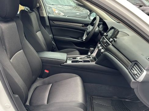 Used 2020 Honda Accord LX image 12