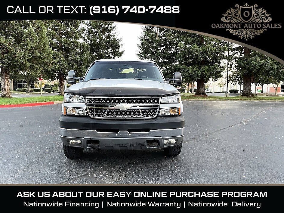 Used 2005 Chevrolet Silverado 3500 LS AWD/4WD image 2