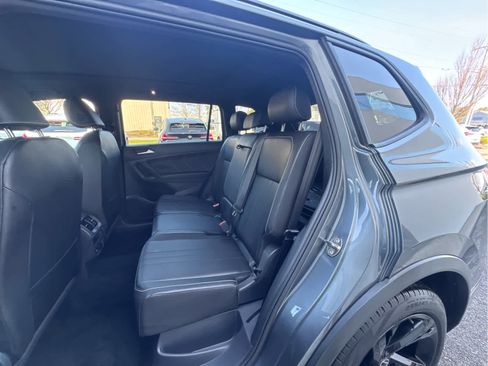 Used 2024 Volkswagen Tiguan SE R-Line image 12