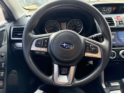 Used 2018 Subaru Forester 2.5i Premium w/ All-Weather Package image 20