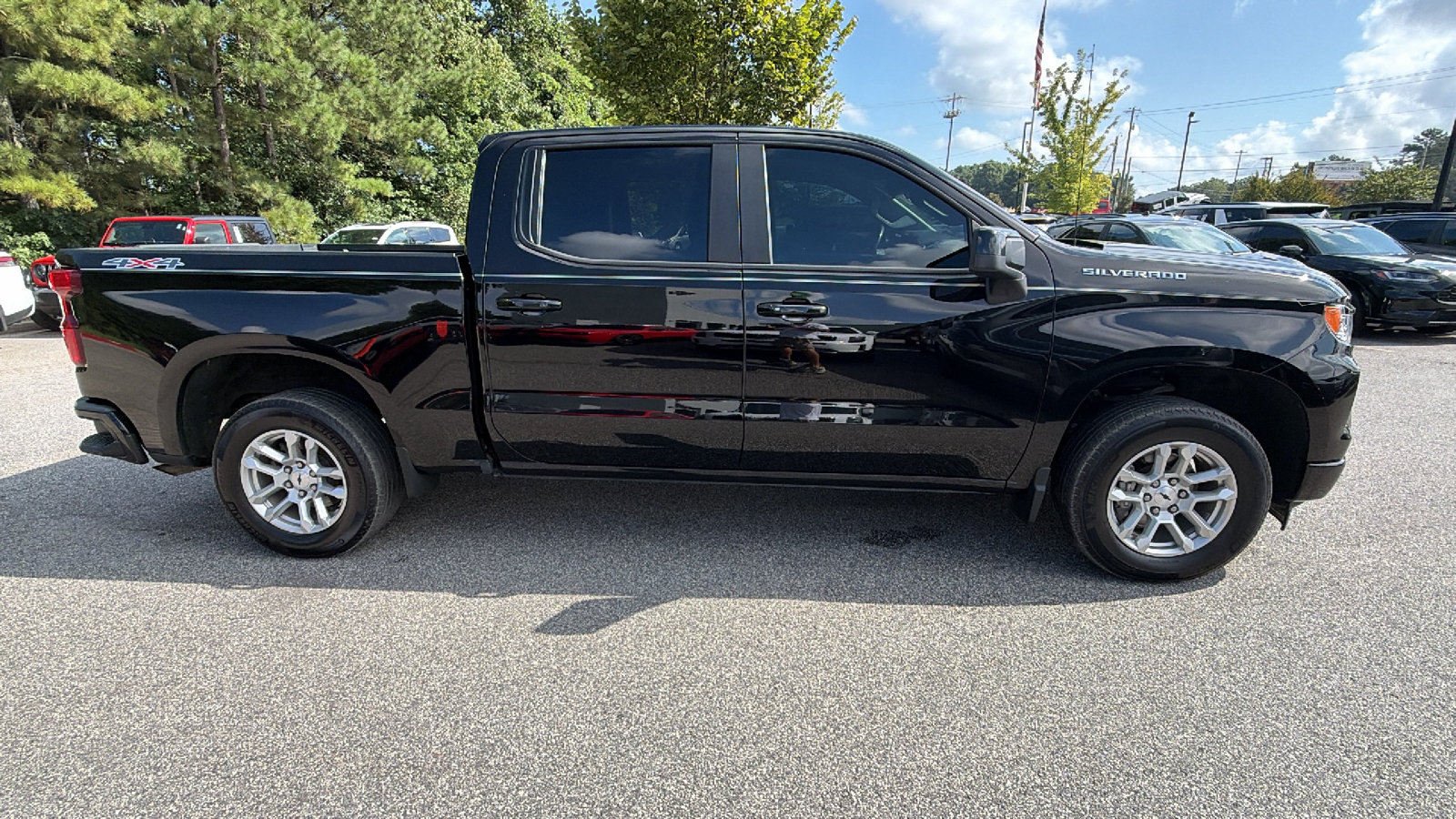 Used 2022 Chevrolet Silverado 1500 RST w/ Protection Package AWD/4WD image 7