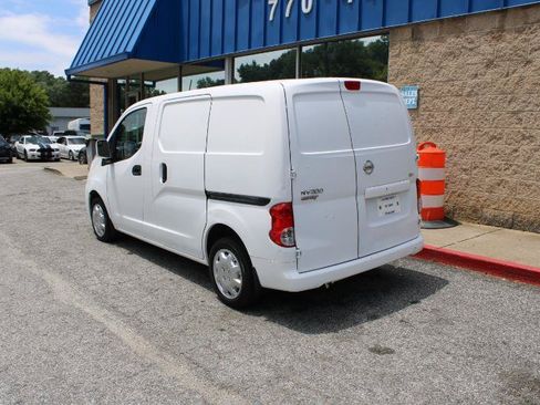 Used 2017 Nissan NV200 SV w/ Technology Package FWD image 4