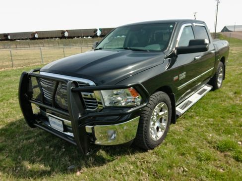 Used 2017 RAM 1500 Big Horn AWD/4WD image 1