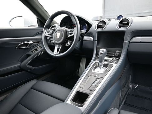 Used 2025 Porsche 718 Cayman GT4 image 25