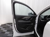 Certified 2022 GMC Terrain SLE w/ Driver Convenience Package image 5