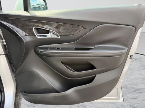 Used 2014 Buick Encore FWD image 30