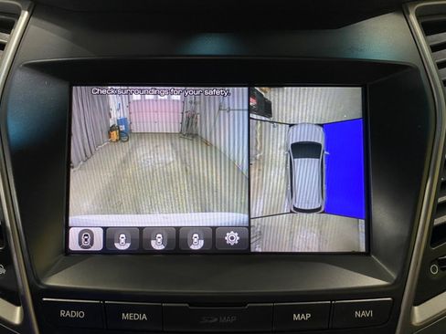 Used 2019 Hyundai Santa Fe XL w/ Cargo Package image 16