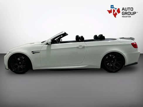 Used 2011 BMW M3 Convertible RWD image 9