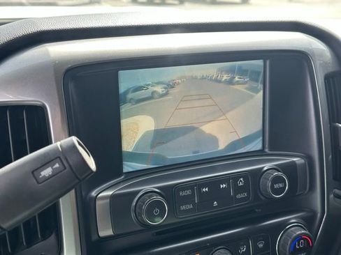Used 2019 Chevrolet Silverado 2500 LT AWD/4WD image 9