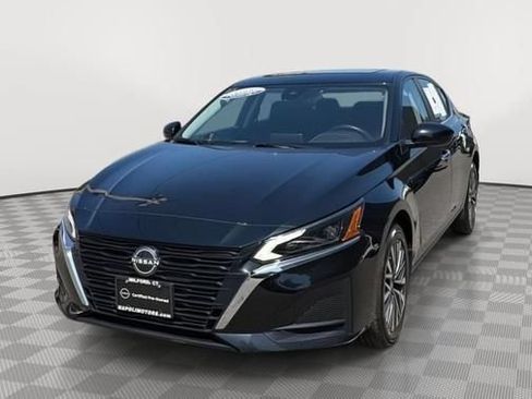 Used 2023 Nissan Altima 2.5 SV AWD/4WD image 7