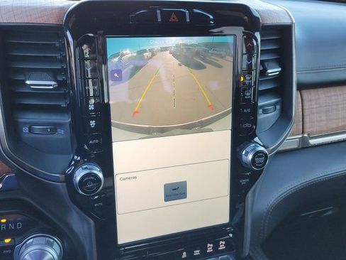 Used 2022 RAM 1500 Limited w/ Body Color Bumper Group image 16