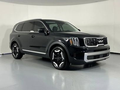 Used 2024 Kia Telluride EX w/ EX Captain's Chair Package