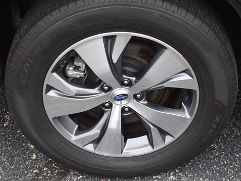Used 2024 Subaru Ascent Premium w/ Convenience Package AWD/4WD image 12