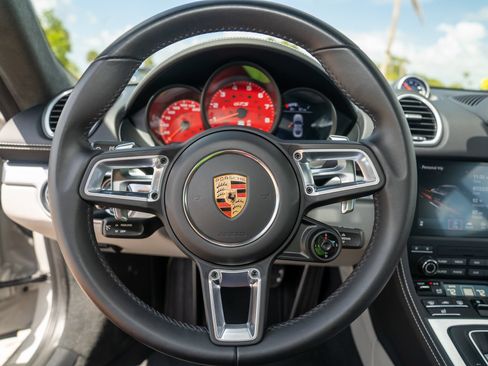 Used 2025 Porsche 718 Cayman GTS RWD image 18