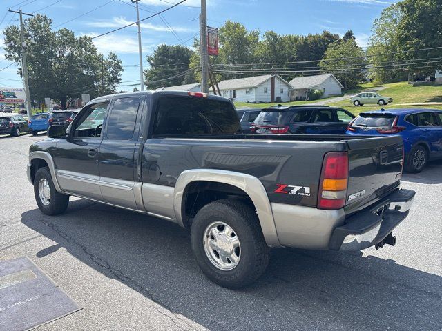 Used 2003 GMC Sierra 1500 SLE w/ Off-Road Package AWD/4WD image 4
