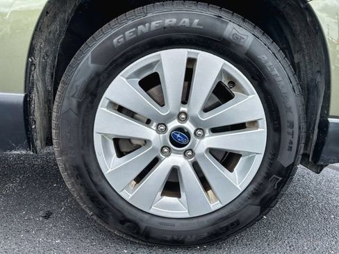Used 2018 Subaru Outback 2.5i Premium AWD/4WD image 11
