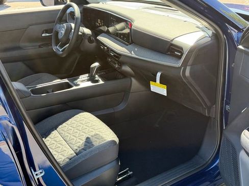 New 2026 Nissan Kicks SV w/ Charging Package FWD image 25