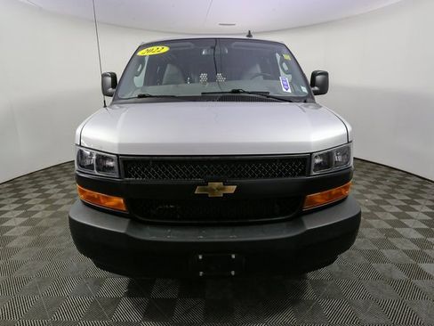 Used 2022 Chevrolet Express 2500 image 4