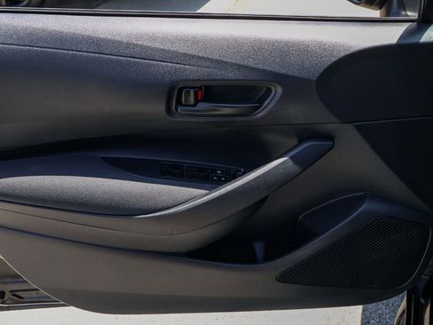 Used 2025 Toyota Corolla LE FWD image 22