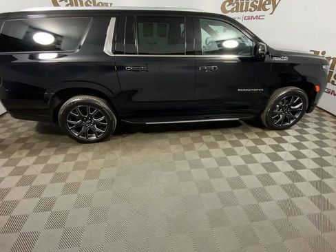 Used 2023 Chevrolet Suburban High Country w/ Advanced Technology Package AWD/4WD image 9