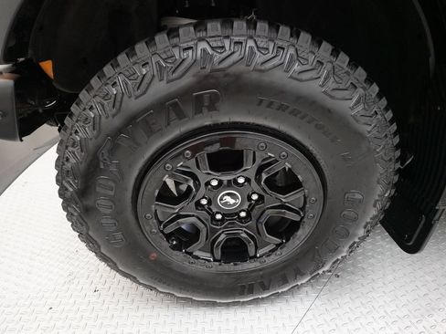 Used 2021 Ford Bronco First Edition AWD/4WD image 24