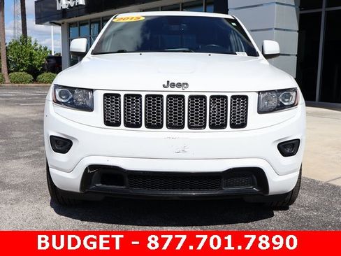 Used 2015 Jeep Grand Cherokee Altitude image 3