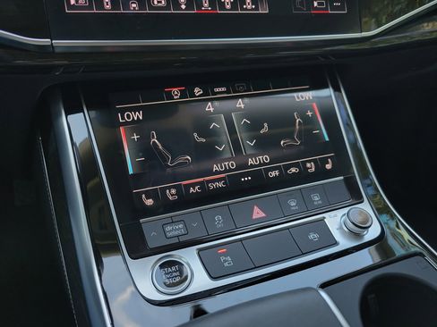 Used 2025 Audi Q8 Premium Plus image 29