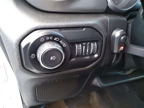 Used 2020 Jeep Wrangler Unlimited Sport S image 16