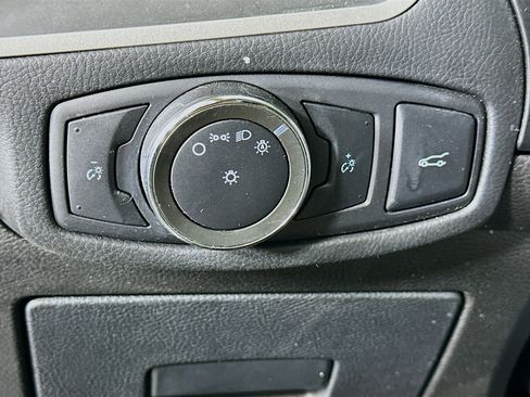 Used 2016 Ford Edge SEL w/ Equipment Group 201A FWD image 17