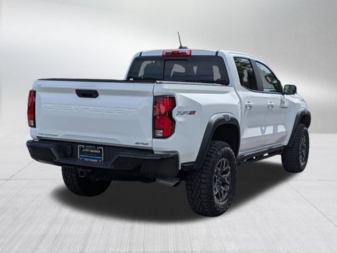 Certified 2026 Chevrolet Colorado ZR2 w/ Technology Package AWD/4WD image 6